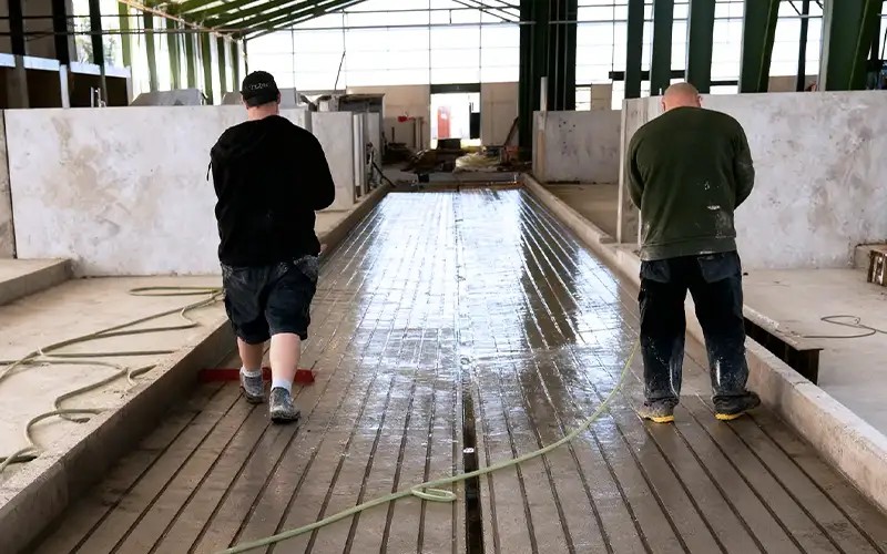 Diamant Vrt Servis- Protiskluzové drážky pro krávy